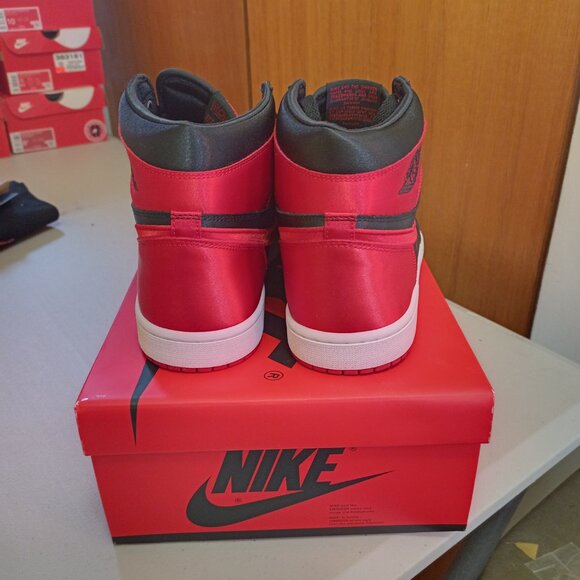 Size 10.5 - Air Jordan 1 Retro OG 2023 High Satin Bred mens 10.5 womens 12 - Picture 11 of 12